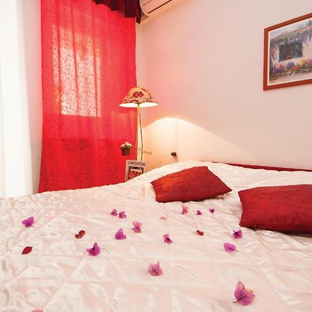 Cozy Apartment In Brodarica With Wifi Brodarica (Sibenik-Knin) Exterior foto